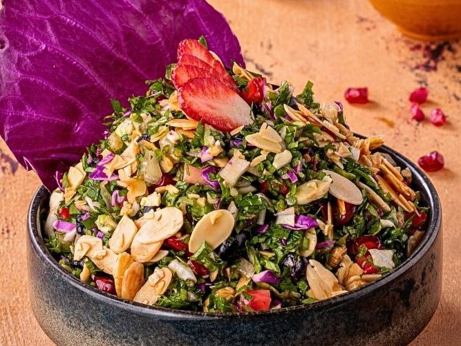 Yasmine Verry Berry Salad