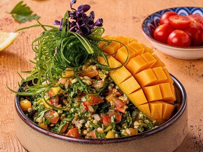 Mango Tabouleh Salad - سلطة التبولة بالمانجو
