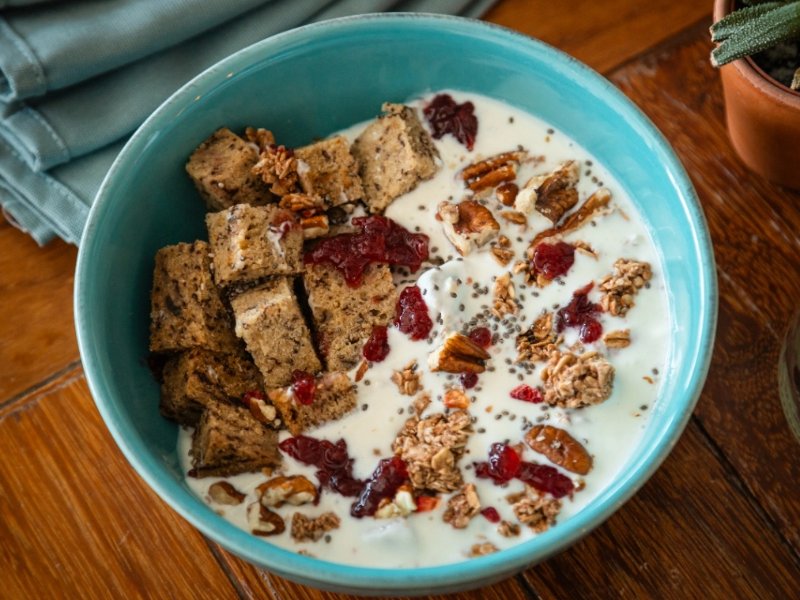 GRANOLA BOWL