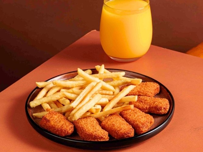 Chicken Nuggets & Fries