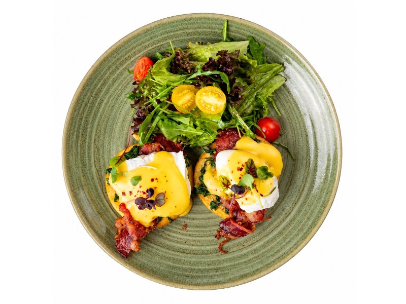 Eggs benedict