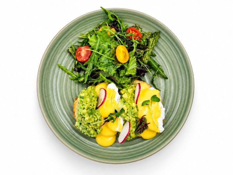 Avo eggs benedict
