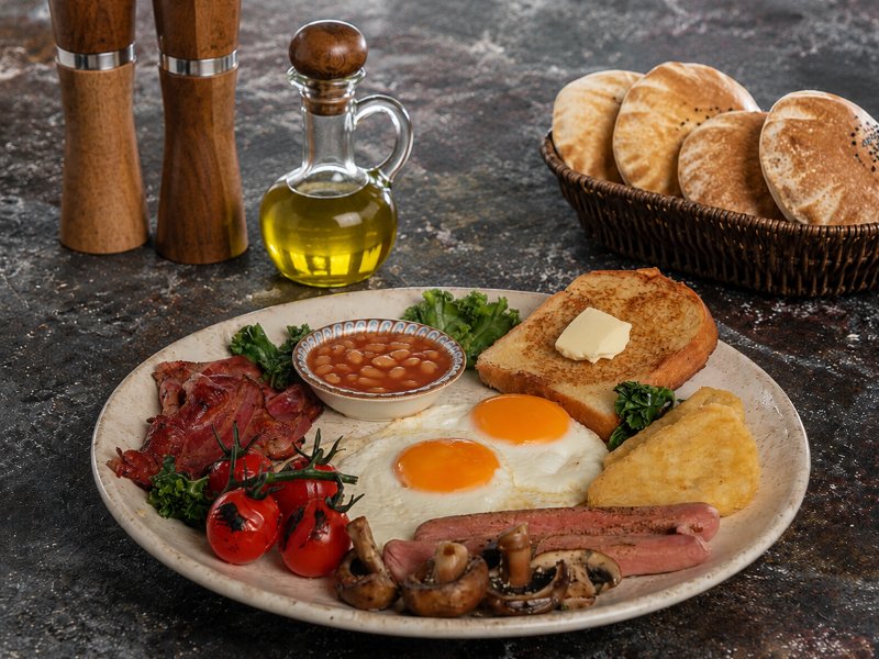 the classic full breakfast